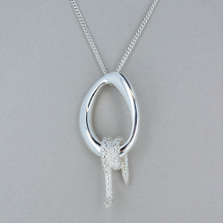 156425_-_straight_on