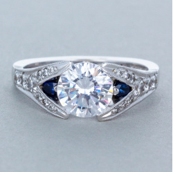 r373-s_-_straight_on