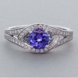 mr2001_-_1_straight_on