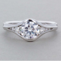 r583-1dw_-_straight_on